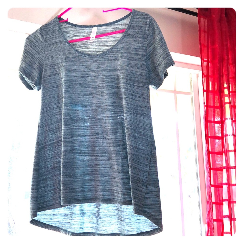 Lularoe xs classic tee. Blue heathered.